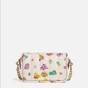 Dinky 18 with quilting and floral pattern coach purse 🌺